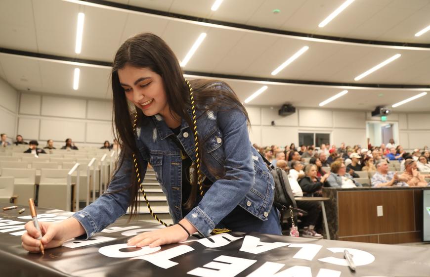 Student at Accepted Student Day