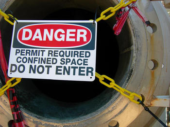 Confined Space Do Not Enter